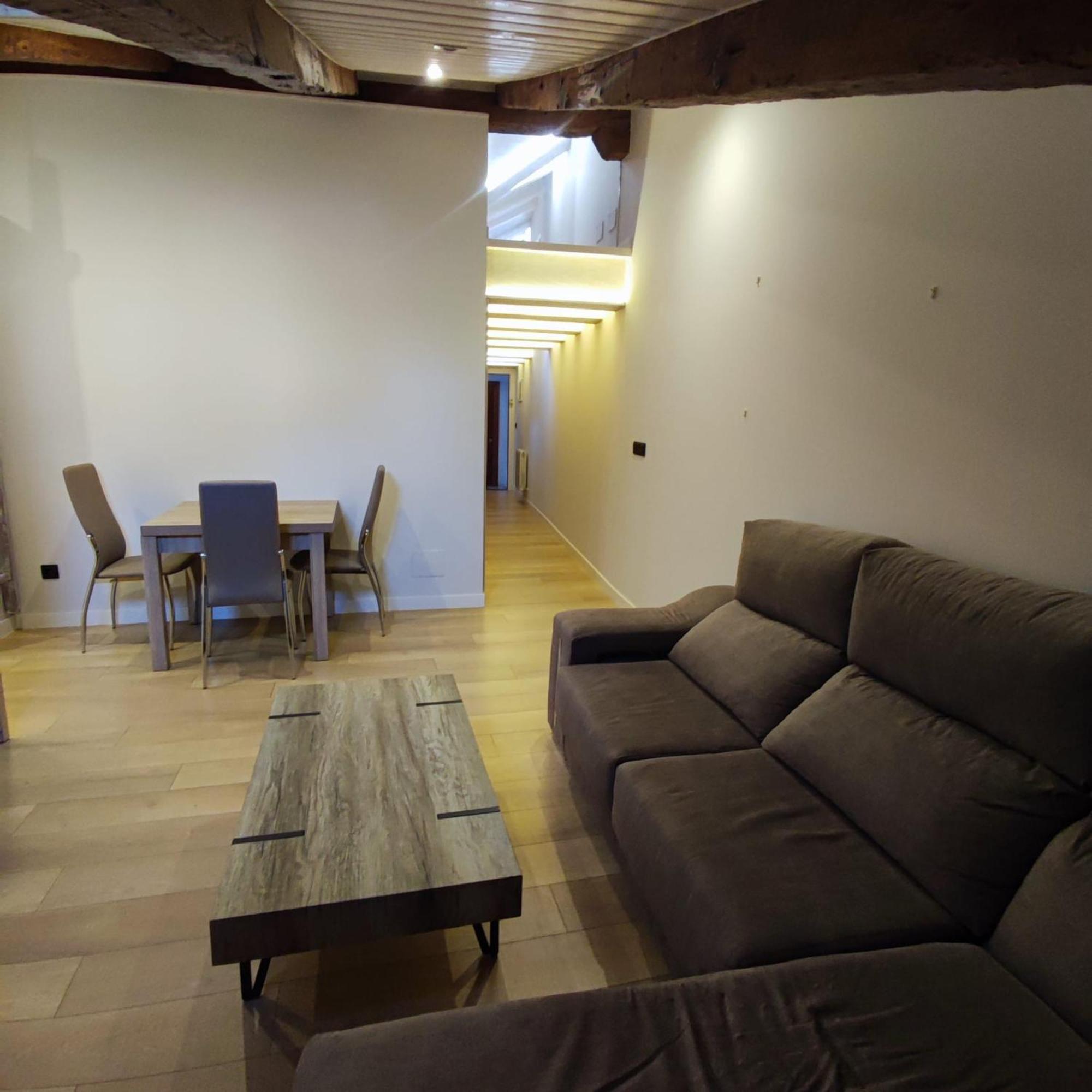 Apartamento Ático frente a la Catedral Burgo Exterior foto